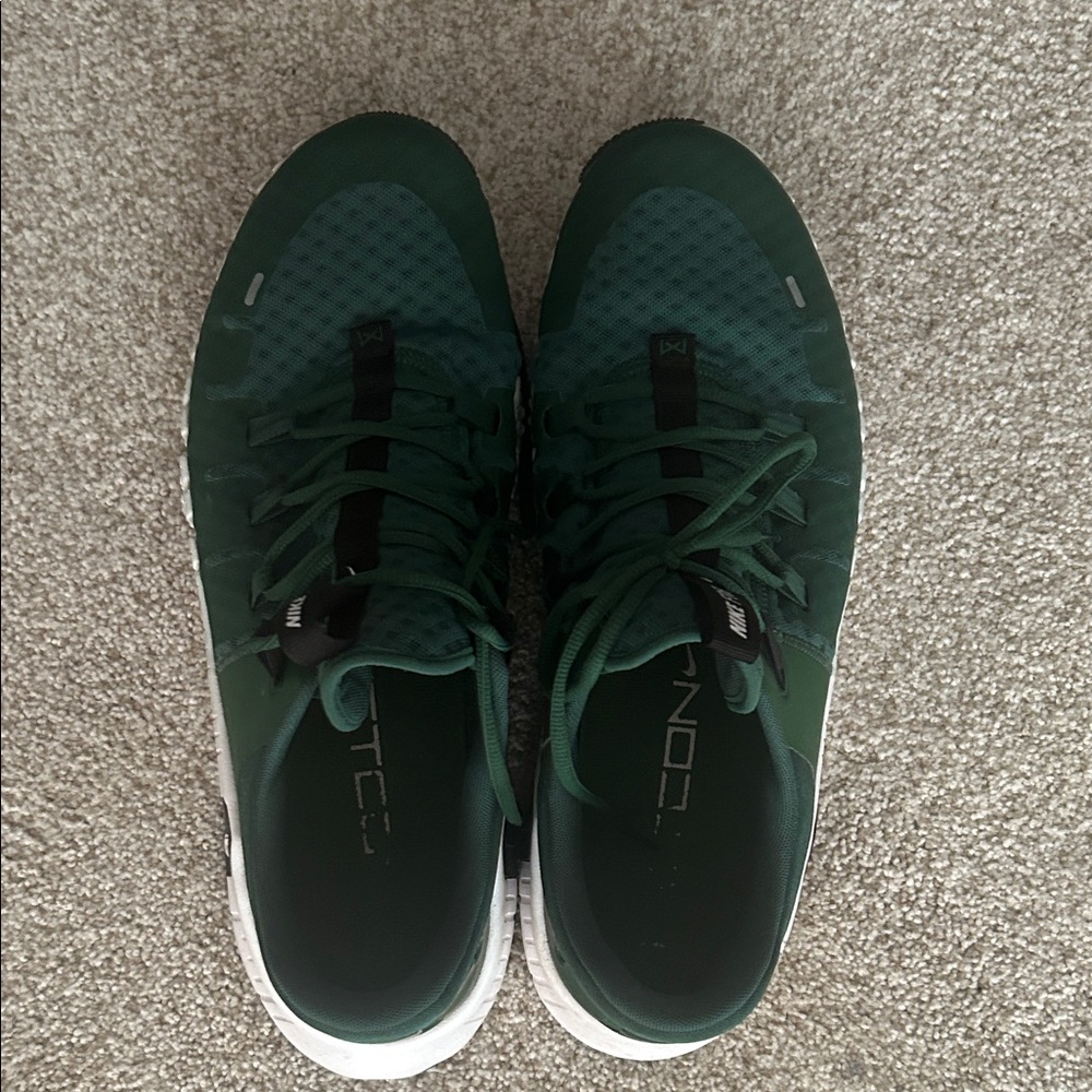 Nike Men's Dark Green Athletic Shoes